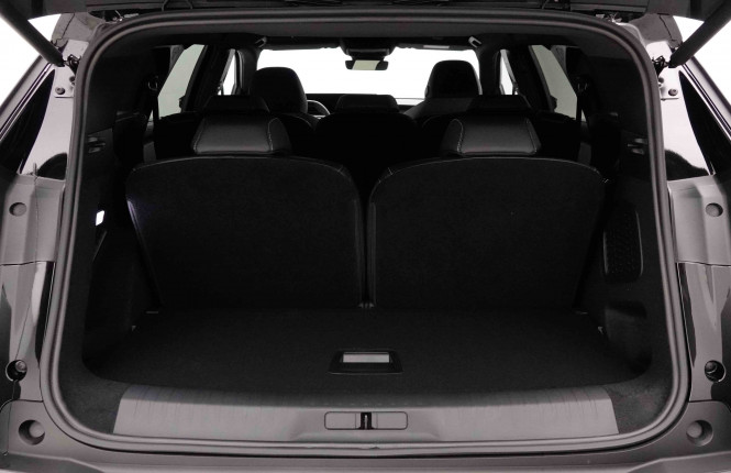 PEUGEOT_PEUGEOT_5008_2653290_5.jpg