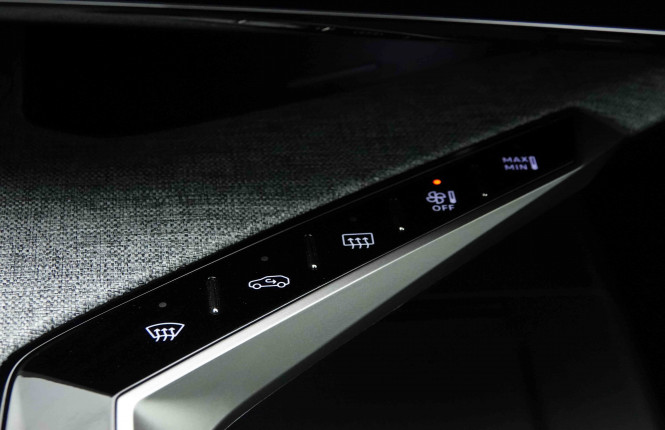 PEUGEOT_PEUGEOT_5008_2653565_16.jpg