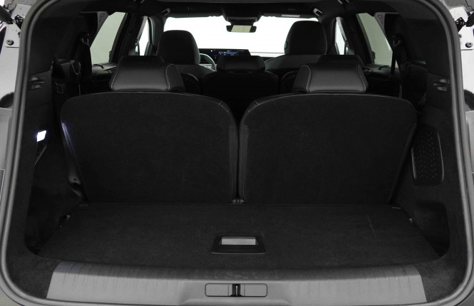PEUGEOT_PEUGEOT_5008_2653565_5.jpg