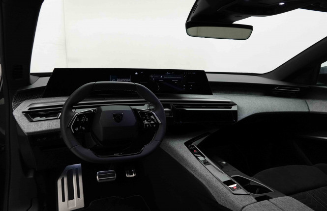 PEUGEOT_PEUGEOT_5008_2653565_8.jpg
