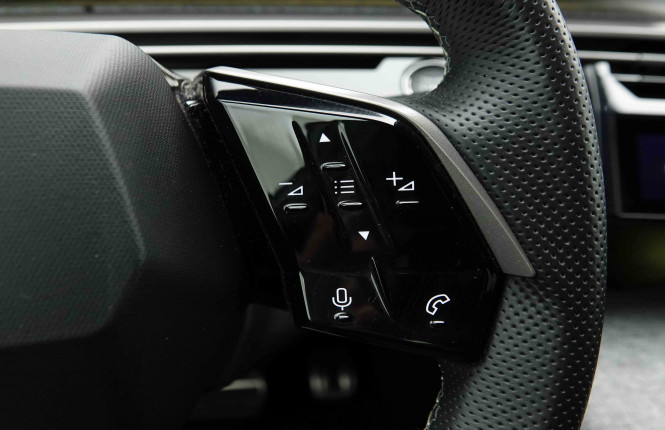 PEUGEOT_PEUGEOT_5008_2653817_20.jpg PEUGEOT_PEUGEOT_5008_2653817_20.jpg