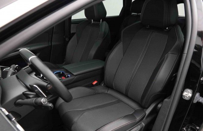 PEUGEOT_PEUGEOT_5008_2653818_6.jpg