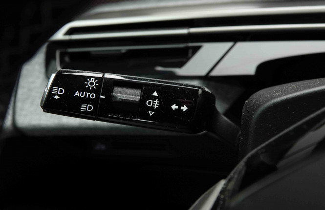 PEUGEOT_PEUGEOT_5008_2654159_17.jpg PEUGEOT_PEUGEOT_5008_2654159_17.jpg
