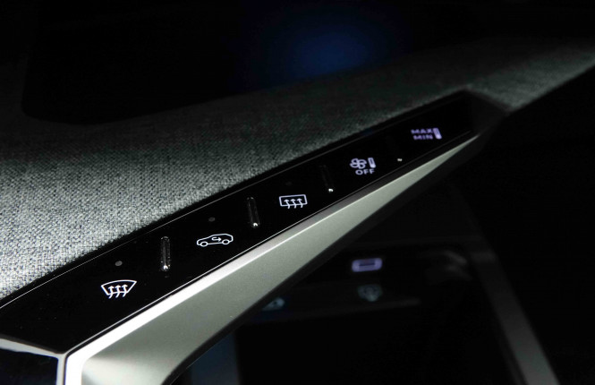 PEUGEOT_PEUGEOT_5008_2654161_13.jpg