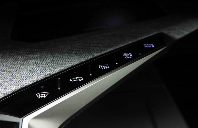 PEUGEOT_PEUGEOT_5008_2654359_13.jpg