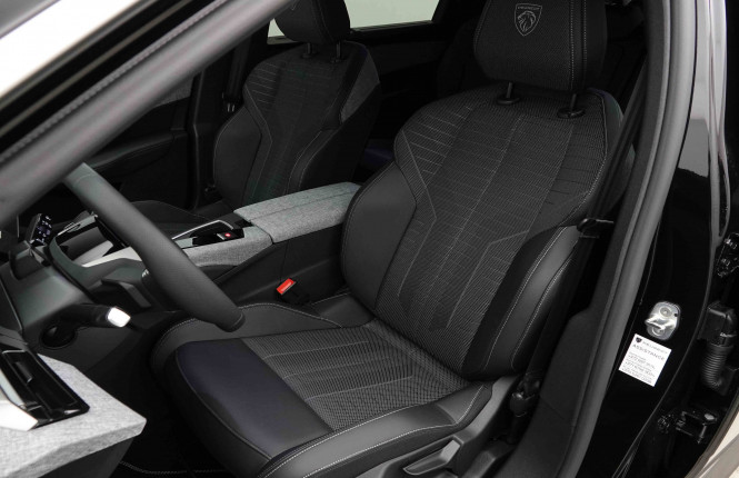 PEUGEOT_PEUGEOT_5008_2654542_7.jpg