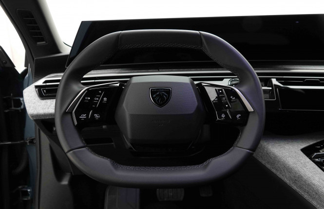 PEUGEOT_PEUGEOT_5008_2654553_8.jpg PEUGEOT_PEUGEOT_5008_2654553_8.jpg