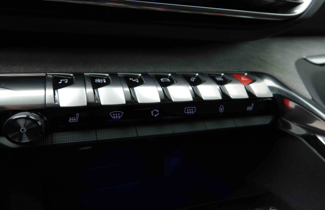 PEUGEOT_PEUGEOT_5008_2654775_16.jpg