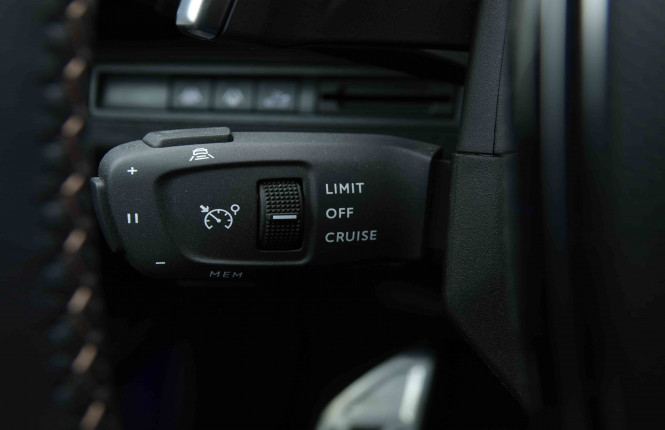 PEUGEOT_PEUGEOT_5008_2654775_20.jpg