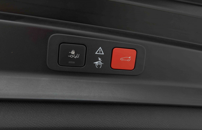 PEUGEOT_PEUGEOT_5008_2654775_7.jpg