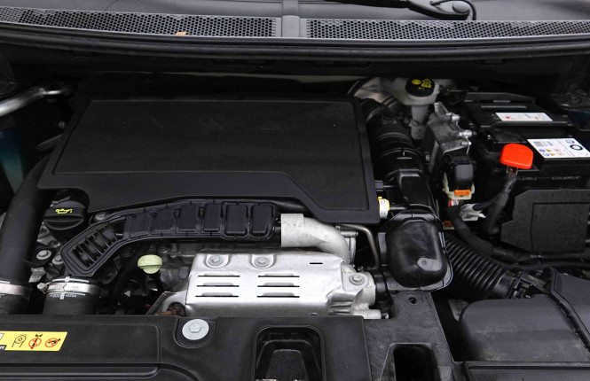 PEUGEOT_PEUGEOT_5008_2654916_23.jpg