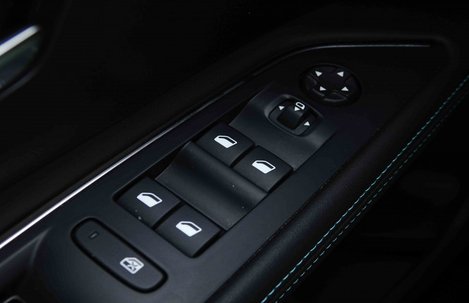 PEUGEOT_PEUGEOT_5008_2655052_22.jpg