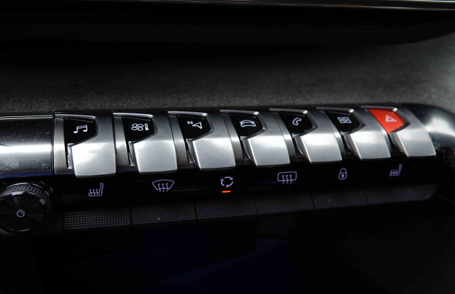 PEUGEOT_PEUGEOT_5008_2655053_15.jpg PEUGEOT_PEUGEOT_5008_2655053_15.jpg