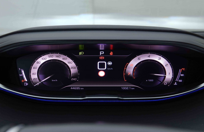 PEUGEOT_PEUGEOT_5008_2655053_16.jpg PEUGEOT_PEUGEOT_5008_2655053_16.jpg
