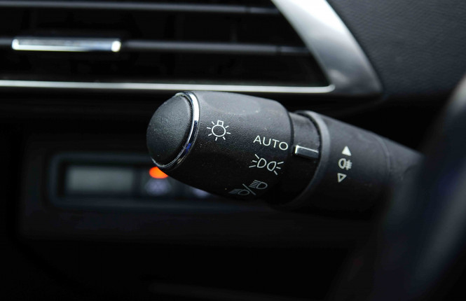 PEUGEOT_PEUGEOT_5008_2655053_17.jpg PEUGEOT_PEUGEOT_5008_2655053_17.jpg