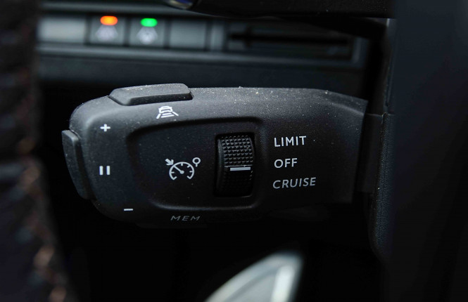 PEUGEOT_PEUGEOT_5008_2655053_19.jpg PEUGEOT_PEUGEOT_5008_2655053_19.jpg
