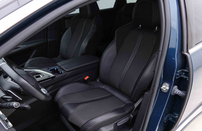 PEUGEOT_PEUGEOT_5008_2655053_7.jpg PEUGEOT_PEUGEOT_5008_2655053_7.jpg