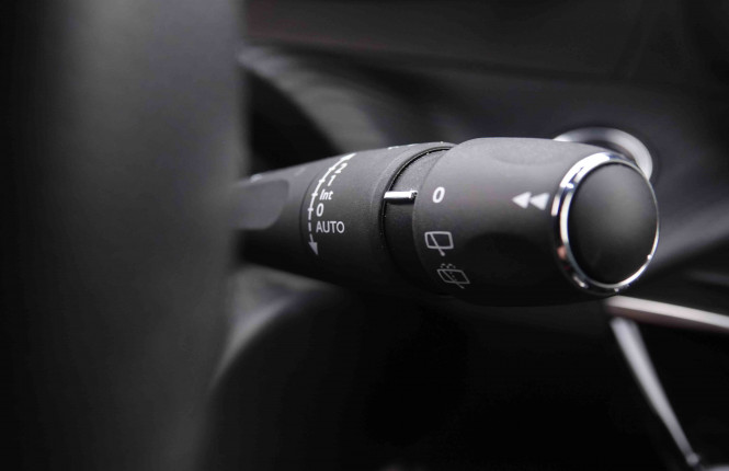 PEUGEOT_PEUGEOT_E_2008_2548188_18.jpg