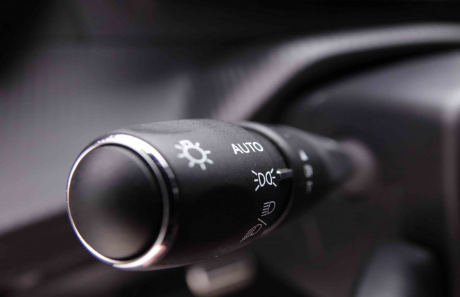 PEUGEOT_PEUGEOT_E_2008_2549024_16.jpg