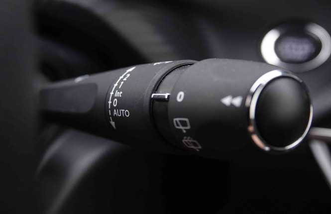 PEUGEOT_PEUGEOT_E_2008_2549028_16.jpg