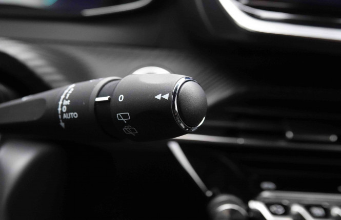 PEUGEOT_PEUGEOT_E_2008_2652306_16.jpg PEUGEOT_PEUGEOT_E_2008_2652306_16.jpg