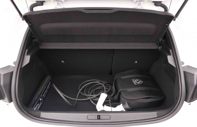 PEUGEOT_PEUGEOT_E_208_2652516_59.jpg PEUGEOT_PEUGEOT_E_208_2652516_59.jpg