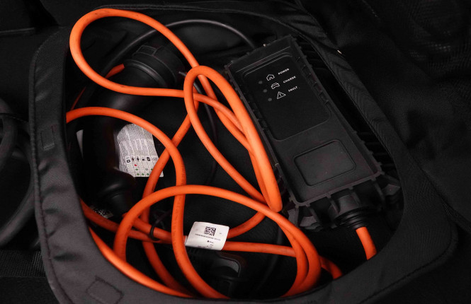 PEUGEOT_PEUGEOT_E_208_2652516_60.jpg PEUGEOT_PEUGEOT_E_208_2652516_60.jpg