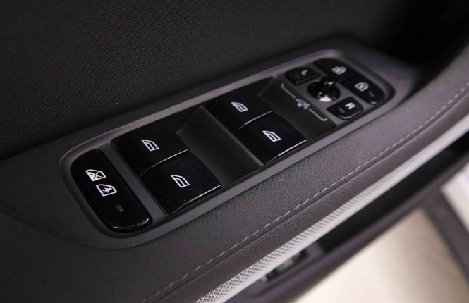 POLESTAR_POLESTAR_2_2550918_21.jpg POLESTAR_POLESTAR_2_2550918_21.jpg