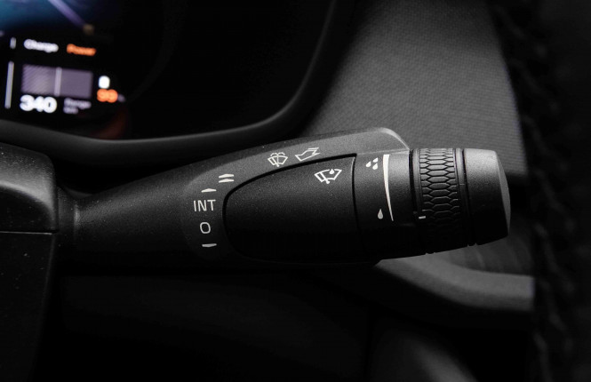 POLESTAR_POLESTAR_2_2653161_16.jpg