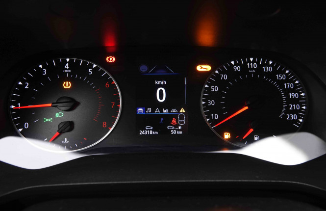 RENAULT_RENAULT_CAPTUR_2550725_14.jpg