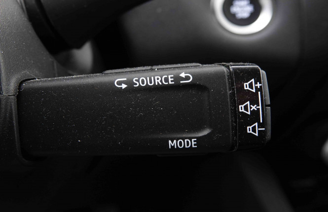 RENAULT_RENAULT_CAPTUR_2550726_17.jpg RENAULT_RENAULT_CAPTUR_2550726_17.jpg