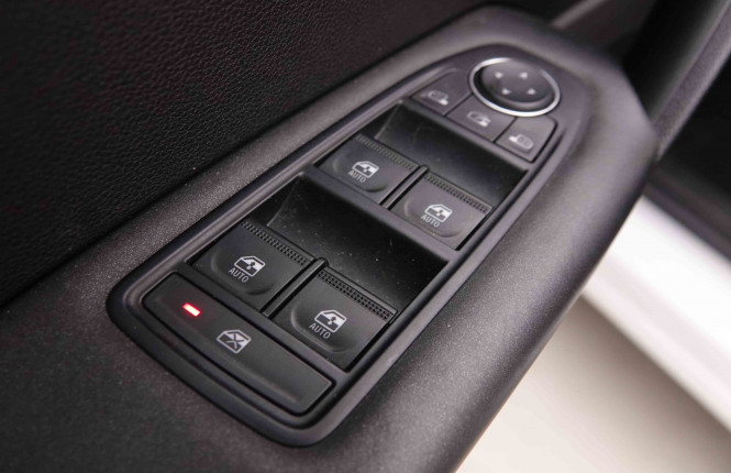 RENAULT_RENAULT_CAPTUR_2550726_20.jpg RENAULT_RENAULT_CAPTUR_2550726_20.jpg