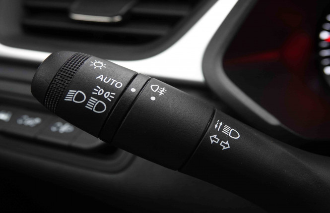 RENAULT_RENAULT_CAPTUR_2550729_15.jpg