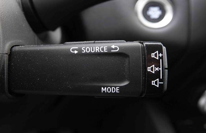 RENAULT_RENAULT_CAPTUR_2550729_17.jpg