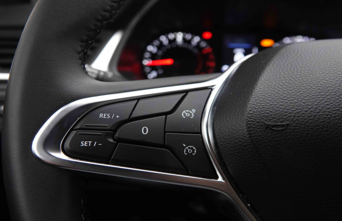 RENAULT_RENAULT_CAPTUR_2550729_18.jpg