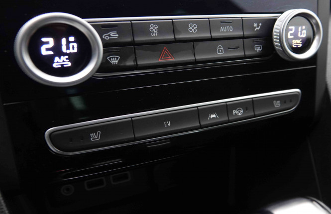 RENAULT_RENAULT_MEGANE_2550122_14.jpg