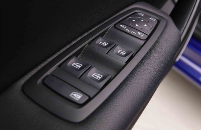 RENAULT_RENAULT_MEGANE_2550122_22.jpg