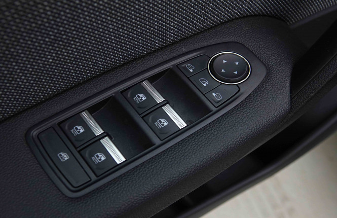 RENAULT_RENAULT_SYMBIOZ_2655122_20.jpg RENAULT_RENAULT_SYMBIOZ_2655122_20.jpg
