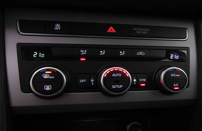 SEAT_SEAT_ATECA_2547215_14.jpg