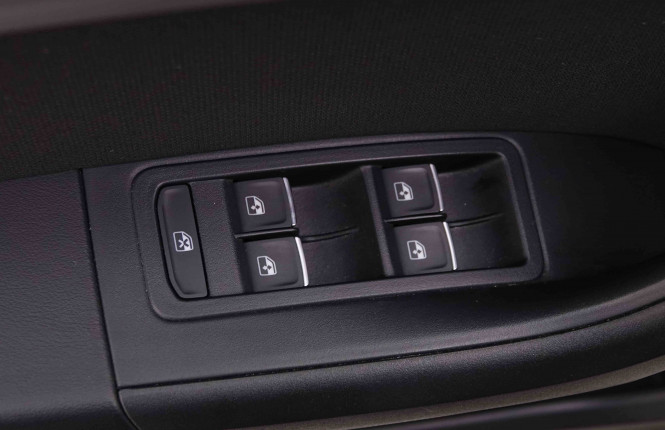 SEAT_SEAT_ATECA_2547215_20.jpg