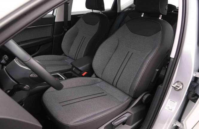 SEAT_SEAT_ATECA_2548776_6.jpg SEAT_SEAT_ATECA_2548776_6.jpg