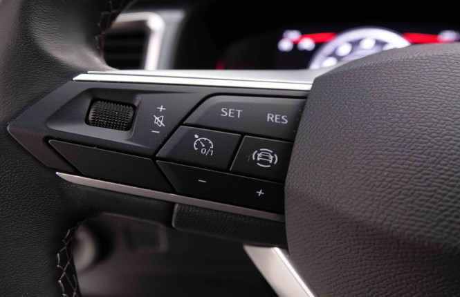SEAT_SEAT_ATECA_2548871_17.jpg