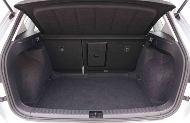 SEAT_SEAT_ATECA_2548871_5.jpg
