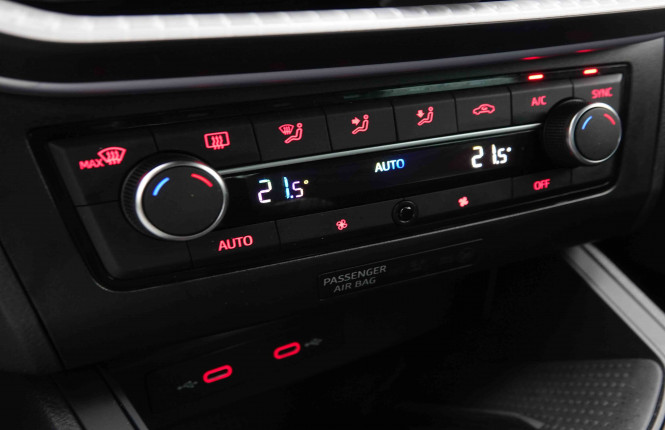 SEAT_SEAT_IBIZA_2549884_15.jpg