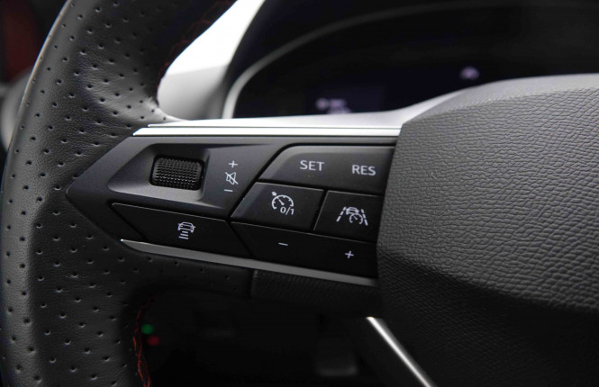 SEAT_SEAT_IBIZA_2549884_19.jpg