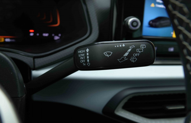 SEAT_SEAT_IBIZA_2654723_15.jpg