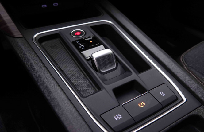 SEAT_SEAT_LEON_2550878_16.jpg SEAT_SEAT_LEON_2550878_16.jpg