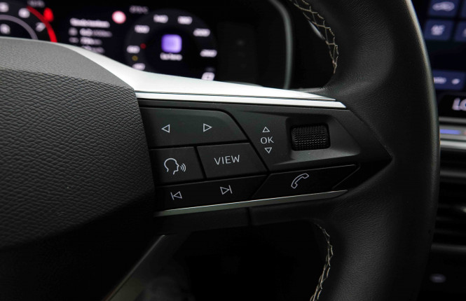 SEAT_SEAT_LEON_2654441_18.jpg SEAT_SEAT_LEON_2654441_18.jpg