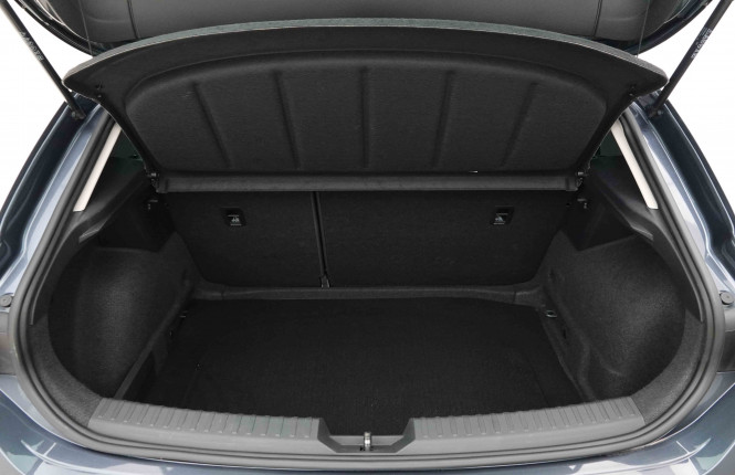 SEAT_SEAT_LEON_2654442_5.jpg SEAT_SEAT_LEON_2654442_5.jpg