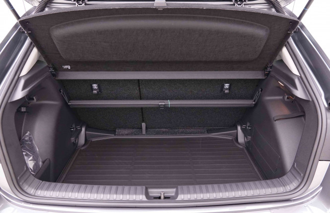 SKODA_SKODA_FABIA_2549302_5.jpg